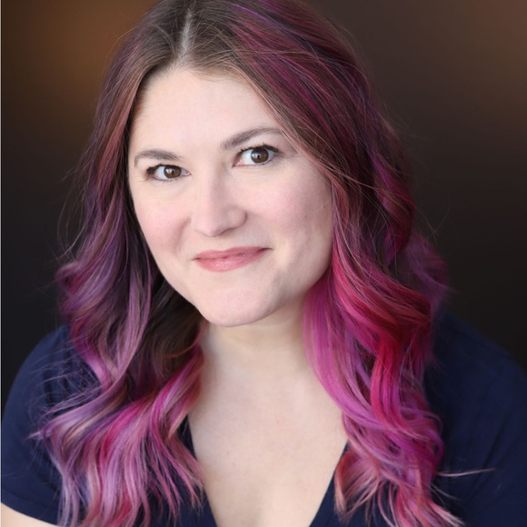 Meet your Posher, April - Picture 12 of 12